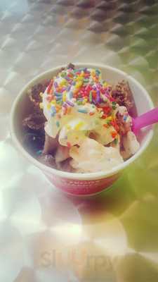 Sweet Frog Premium Frozen Yogurt