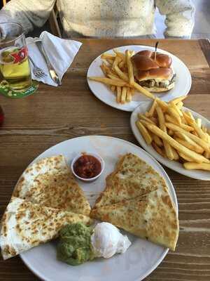 Litchfields Bar And Grill