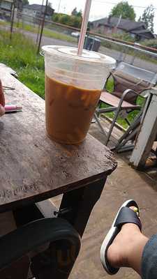 Huckle-bearies Espresso And Bake