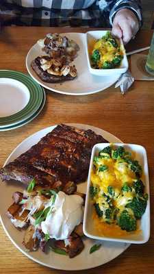 Applebee's Grill + Bar