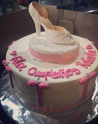 Un Nuevo Renacer Bakery