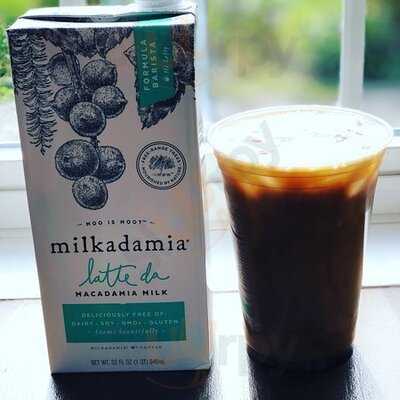 1690 House Bakeshop And Cafe