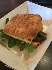 1690 House Bakeshop And Cafe