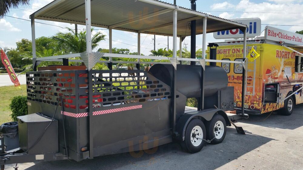 Right On Que Smokin Bbq