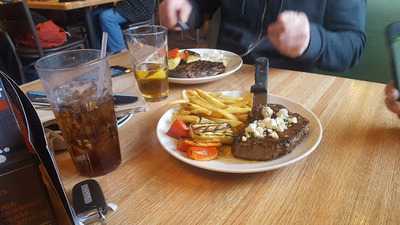 Applebee's Grill + Bar