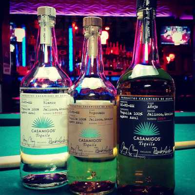 R.j. 's Tree House A Public House