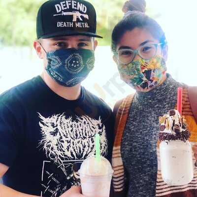 Family Fun Ice Cream Parlor