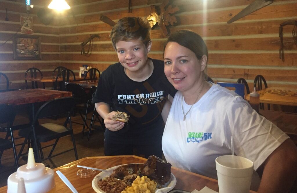 Jo Jo's Backyard Bbq