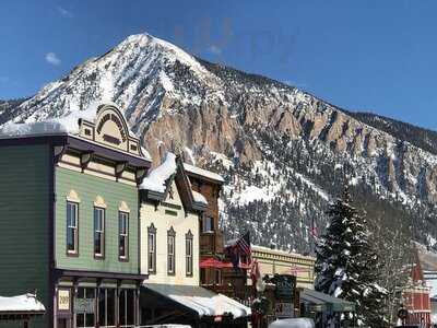 Django's Restaurant & Wine Bar