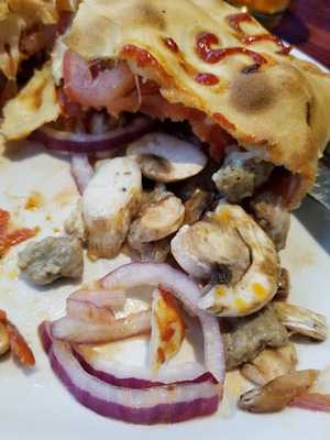 Sully's Pizza And Calzones