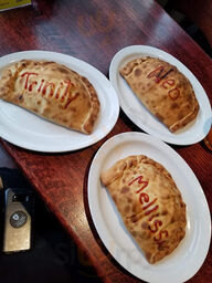 Sully's Pizza And Calzones