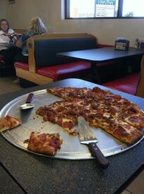 Lefty's Pizza