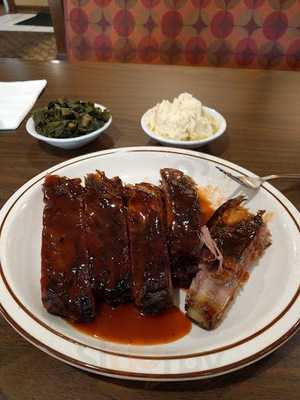 Let's Eat At Byron's