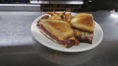 Let's Eat At Byron's