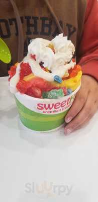 Sweet Frog Frozen Yogurt