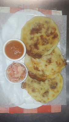 Paco's Pizza & Pasta