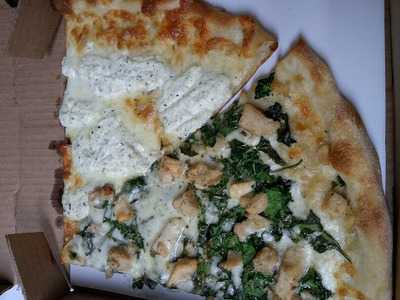 Paco's Pizza & Pasta