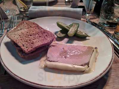 Mickey's Bar And Grill