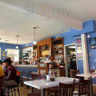 Rayne's Reef Soda Fountain & Grill