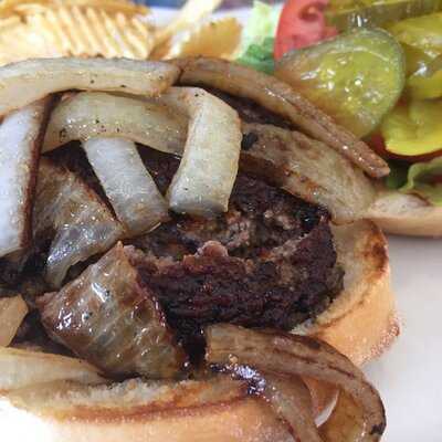 Rayne's Reef Soda Fountain & Grill