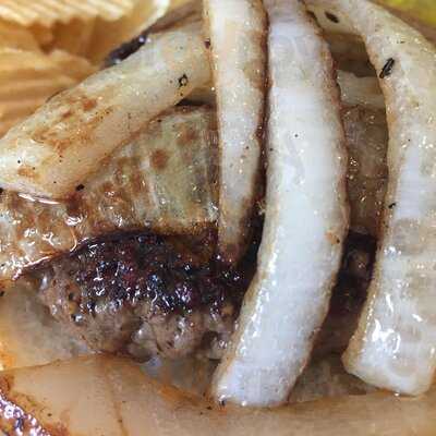 Rayne's Reef Soda Fountain & Grill