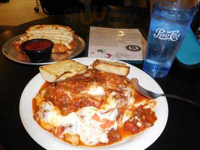 Mama Digrado's Pasta & Pizza