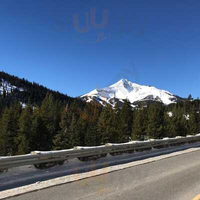 Hungry Moose Market & Deli