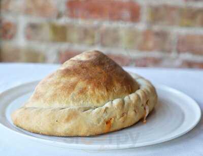 Lucca's Pizzeria & Ristorante