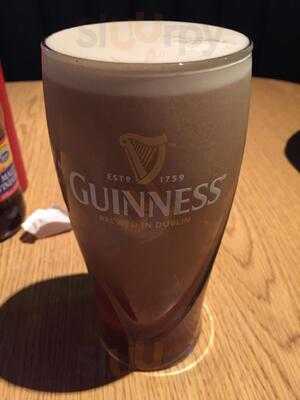 Rose And Crown British Restaurant