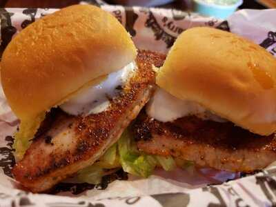 Harry's Bar & Burger - Lincoln