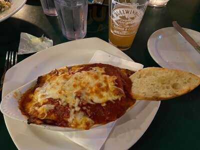 Bullwinkle's Saloon And Eatery