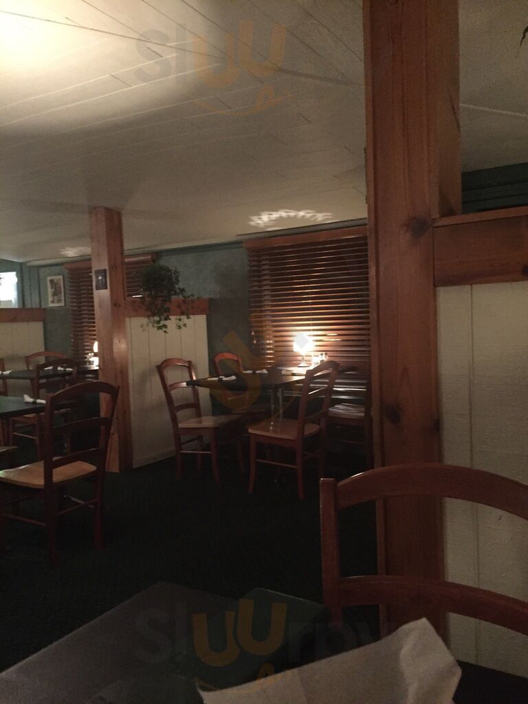 Mulligan's Restaurant & Pub