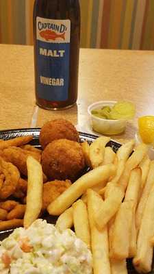Captain D's