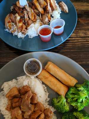 Miget's Island Grill