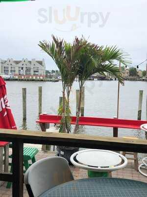 Snappers Waterfront Cafe