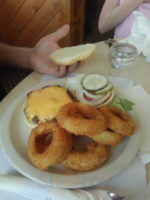 King Tut & Dinosaur Cafe