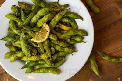 Ava's Pizzeria & Wine Bar