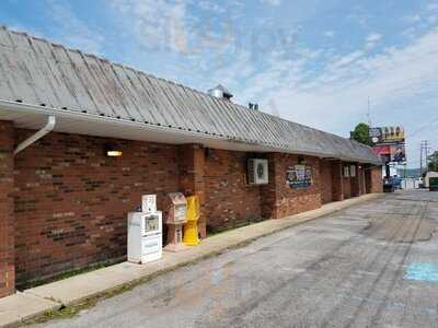 Brickside Bar & Grille