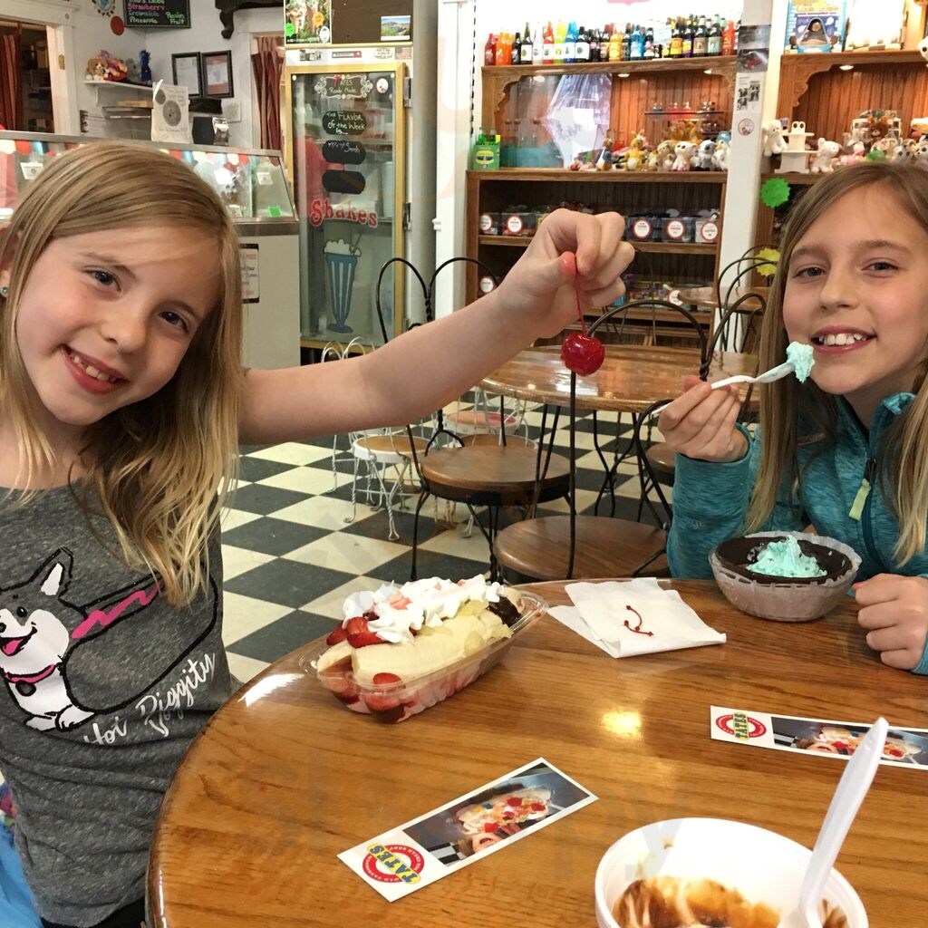 Tates Old Fashioned Ice Cream Shop