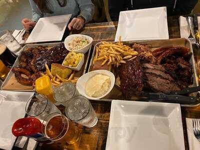 Black Dog Bar & Grill