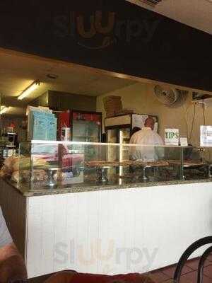 A Bronx Tale Pizzeria