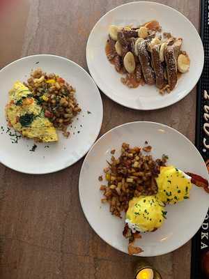 Theo's Steaks Sides & Spirits