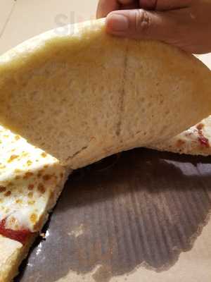 Pizza Hut-wing Street