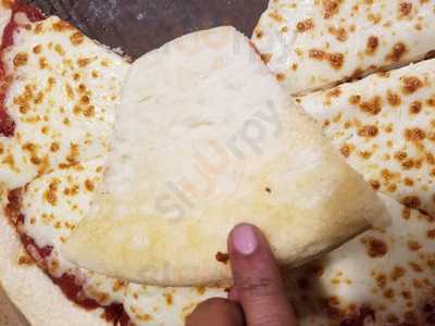 Pizza Hut-wing Street