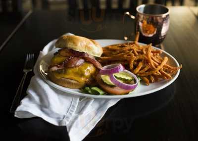 Fuel Restaurant & Sports Bar