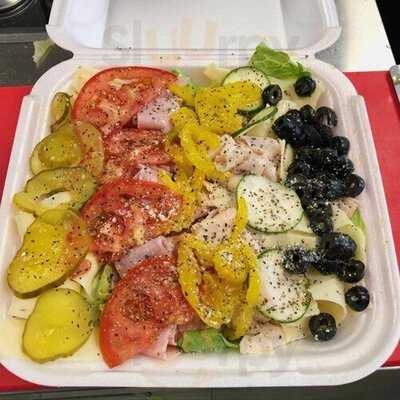 Waggy Dag’s Subs & More