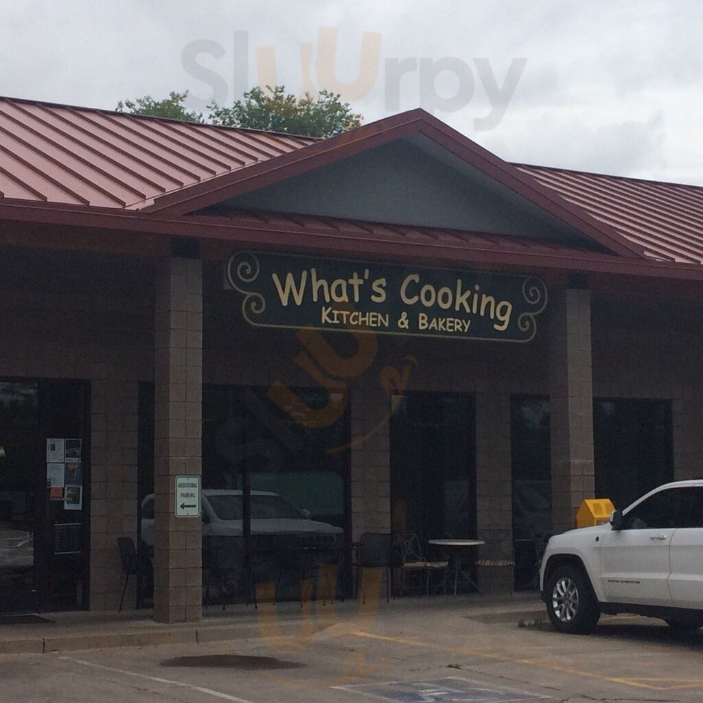 What's Cooking Kitchen & Bakery