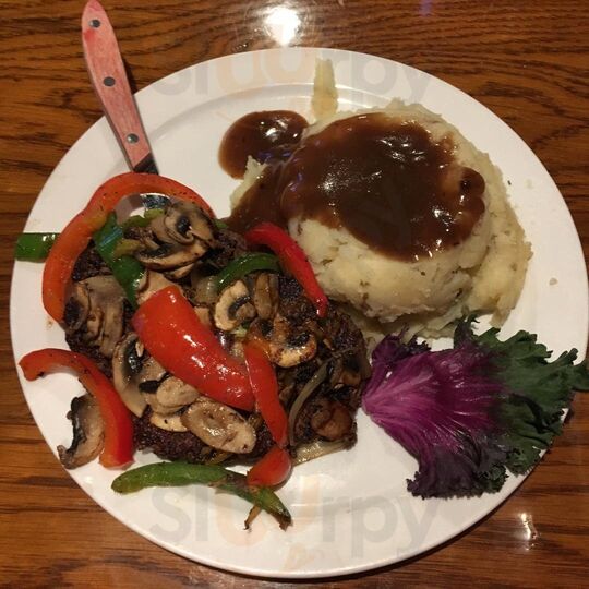 Side Tracks Bar & Grill