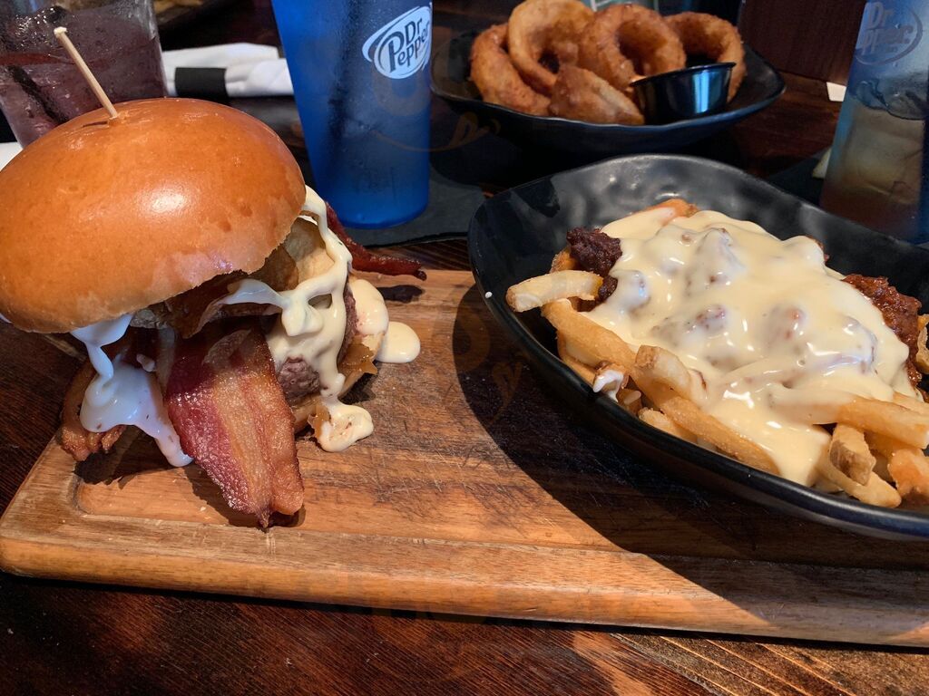 Teak Neighborhood Grill