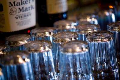 Amelio's On The River